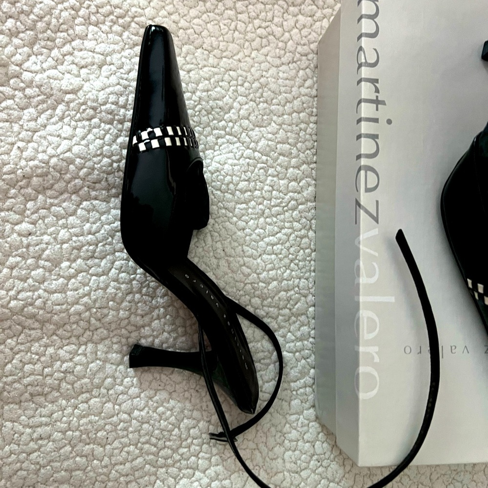 Size 7 Martinez Valero black patent high heels: NWT